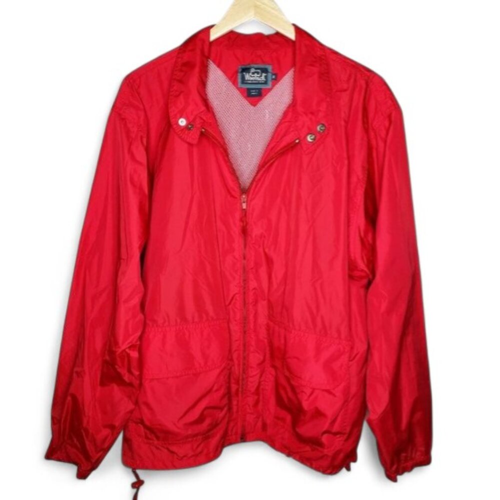 Vintage Woolrich Red Vented Back Windbreaker Men's Mesh Lined‎ Full Zip Sporty M